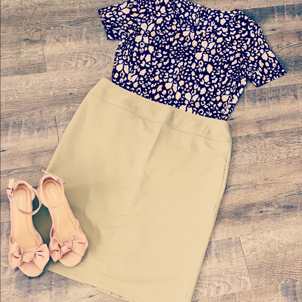 pencil skirt